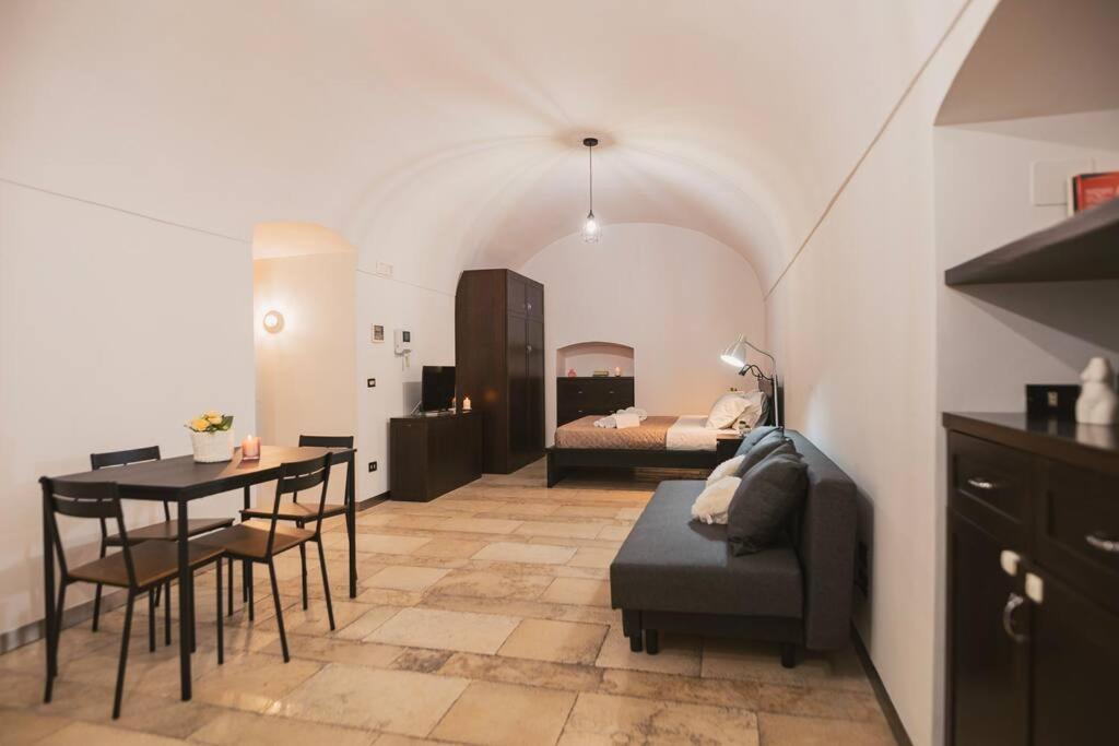 Trani -Suite ❉Marmor - Elegante Casa Storica ❉ 외부 사진