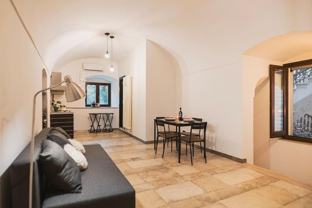 Trani -Suite ❉Marmor - Elegante Casa Storica ❉ 외부 사진